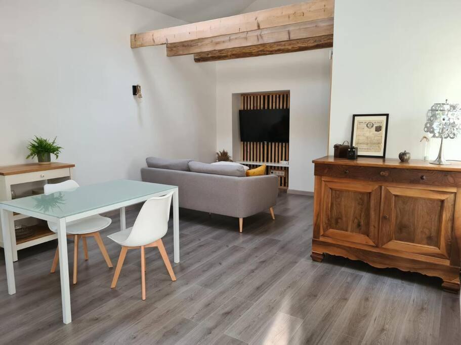 Joli Appartement Tout Confort ชาลง-ซูร์-ซอน ภายนอก รูปภาพ