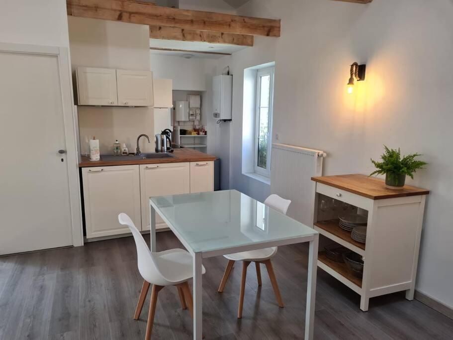 Joli Appartement Tout Confort ชาลง-ซูร์-ซอน ภายนอก รูปภาพ
